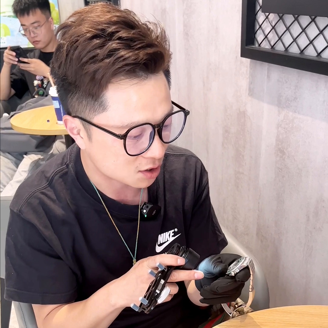 二手劳力士绿水鬼手表多少钱一块