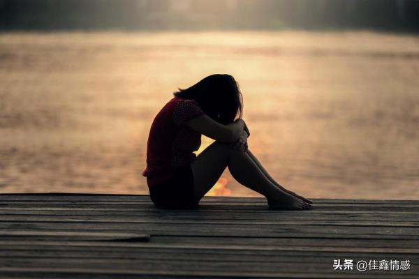 婚外情男人送化妆品（男人愿意给婚外情人花钱就是真爱）.