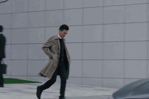 我的前半生马伊琍同款（马伊琍演绎前半生风采，时尚女王还是职场精英）.
