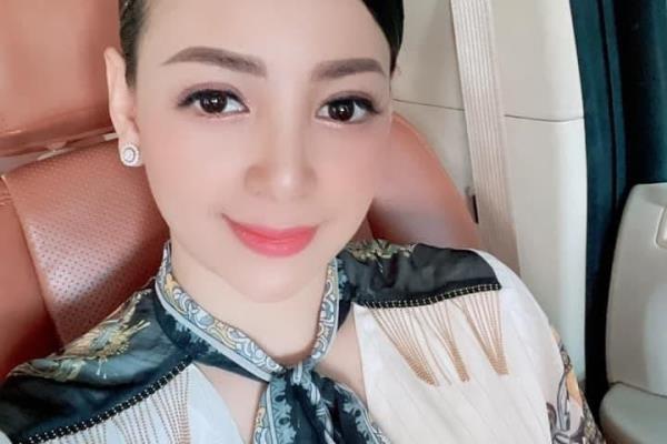 柬埔寨富豪身边的美女（柬埔寨美女嫁富豪）.