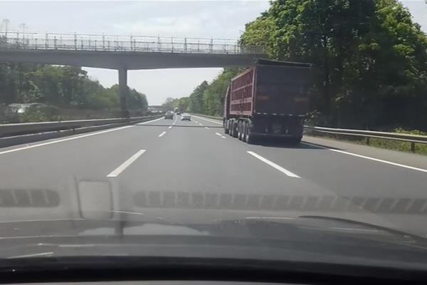 适合跑长途的车排名（哪款车最适合长途驾驶）.