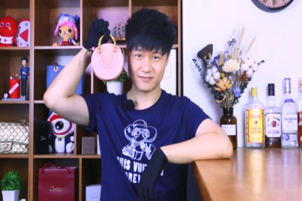 chloe包包算奢侈品吗（Chloe最小零钱包售价7400）.