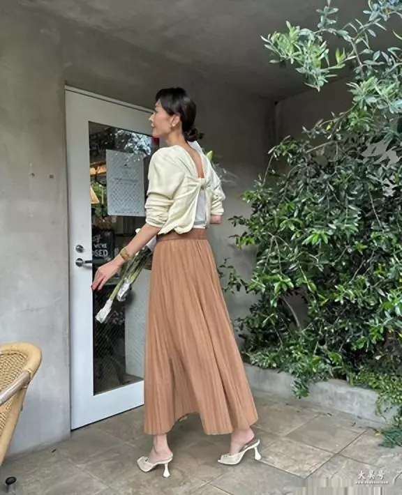 五十多岁胖女人穿衣如何搭配