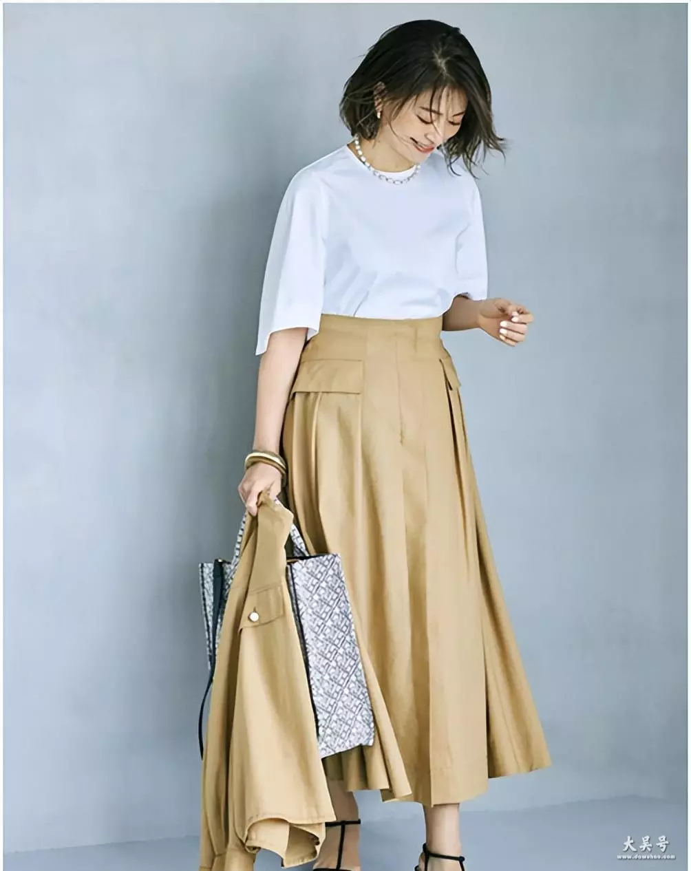 五十多岁胖女人穿衣如何搭配