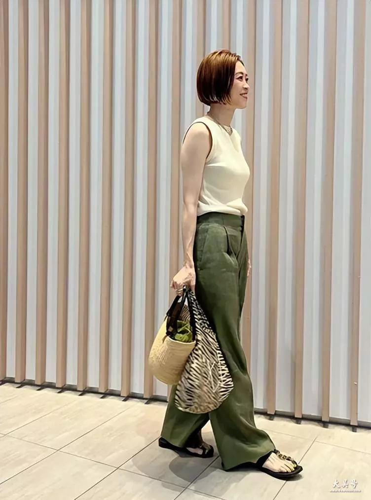 五十多岁胖女人穿衣如何搭配