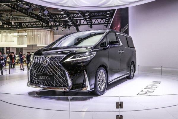 雷克萨斯lm300h（简析雷克萨斯LM）.