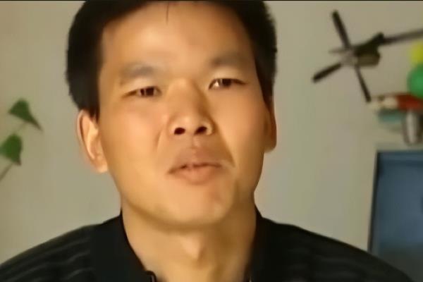 1个矿泉水瓶制作潜水艇（打造潜水艇）.