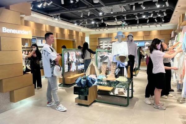 昆明护肤品专卖店地址（昆明……）.