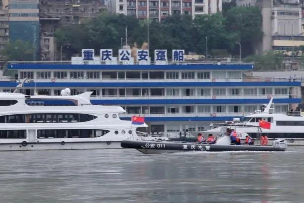 警用巡逻艇（探索警用巡逻艇的神秘魅力）.