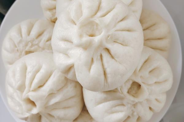 素包子馅的家常做法大全（家常素包子馅怎么做才美味）.
