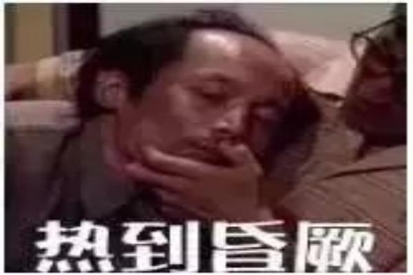 大连游艇俱乐部海边有哪些（快到大海里拔拔凉）.
