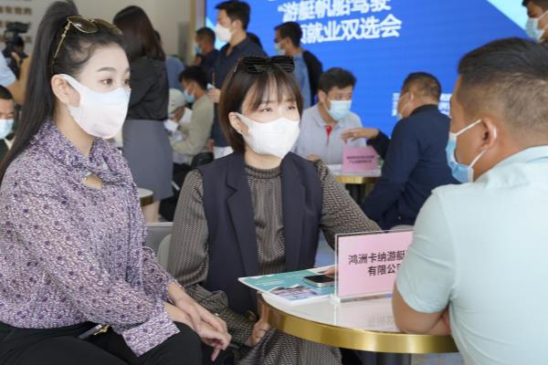 游艇船长工资多少钱一个月（游艇驾驶员还是缺人）