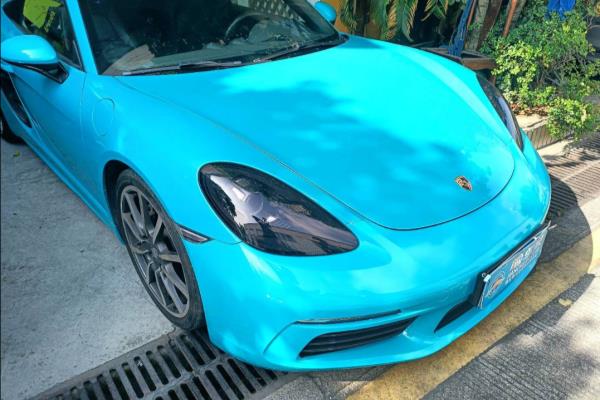 保时捷红色跑车718价格.