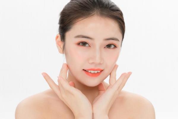 赫莲娜绿宝瓶适合人群(hr)官网好吗.