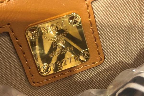 mcm中号链条包三亚免税店价格.