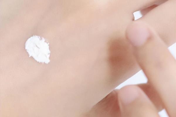 梵蜜琳护肤品怎么样?可以祛斑吗?.