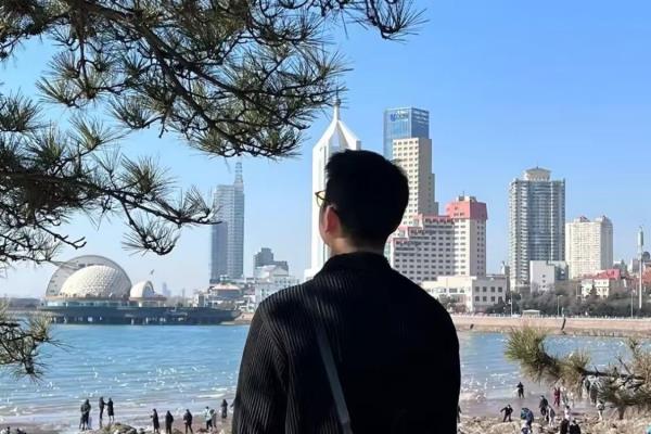 celine老花凯旋门值得买吗.