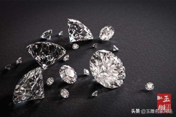 假钻石和真钻石有什么区别.