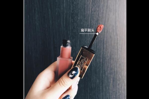 圣罗兰16号唇釉是什么颜色.