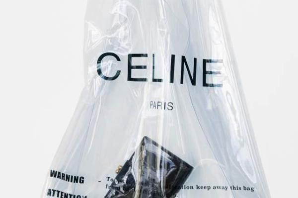 celine透明购物袋有味道吗.