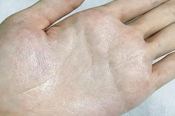 lamer经典面霜乳化后什么样子.