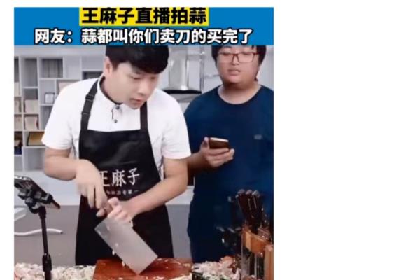 巴黎世家裙子价格.