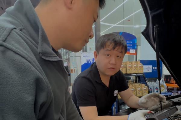 卡宴烧机油是什么原因造成的.