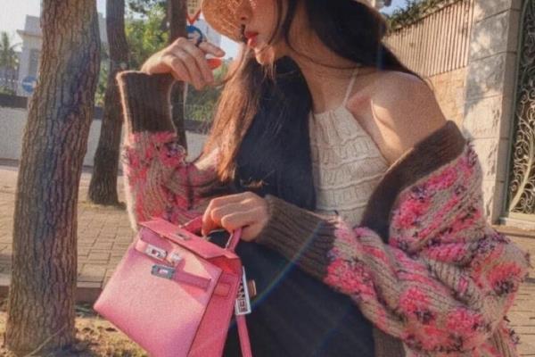 celine渔夫帽可以调大小吗.