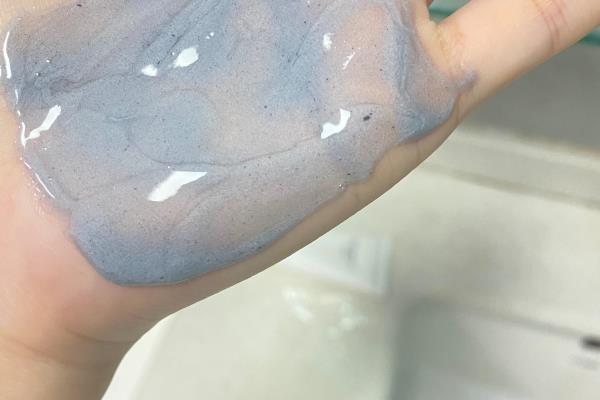 诗莉薇护肤品怎么样改善油腻.