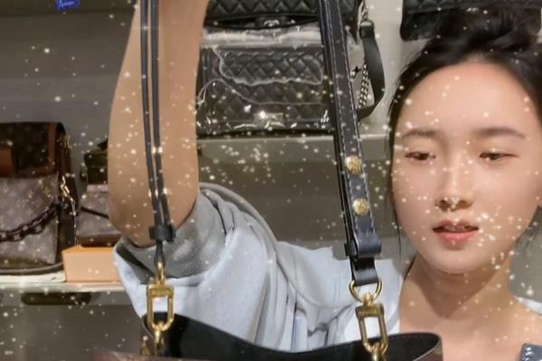 圣罗兰包包专柜给开的小票是什么样的图片.