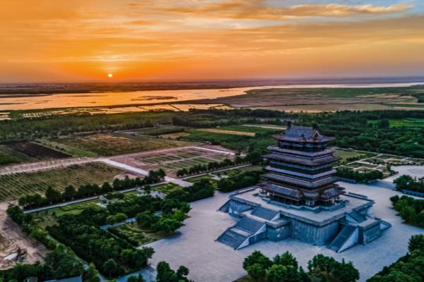 表里山河一词出自哪一本书.