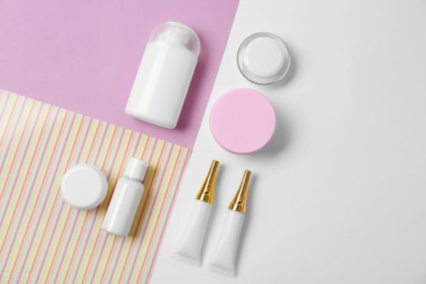 美容院护肤品和大牌护肤品哪个好.