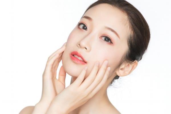 赫莲娜绿宝瓶角质层受损可以用吗.