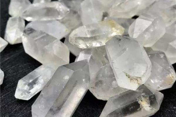 人工水晶的制作方法.