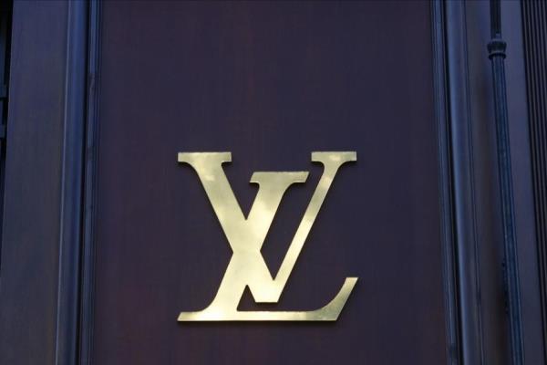 上海lv路易威登国金中心的价格