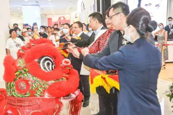赫莲娜是哪家公司旗下的品牌