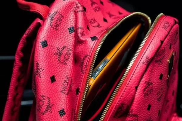 mcm包包国内专柜与韩国专柜的区别.