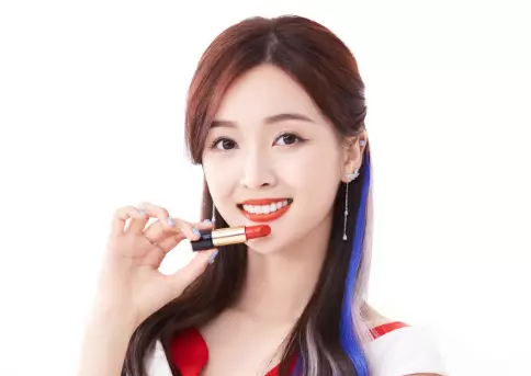 雅诗兰黛口红小样怎么辨别真假(1)