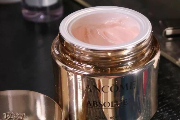 兰蔻菁纯系列男士能用吗.