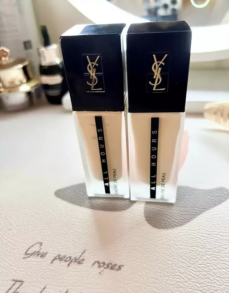 阿玛尼粉底液好还是雅诗兰黛的好(10)