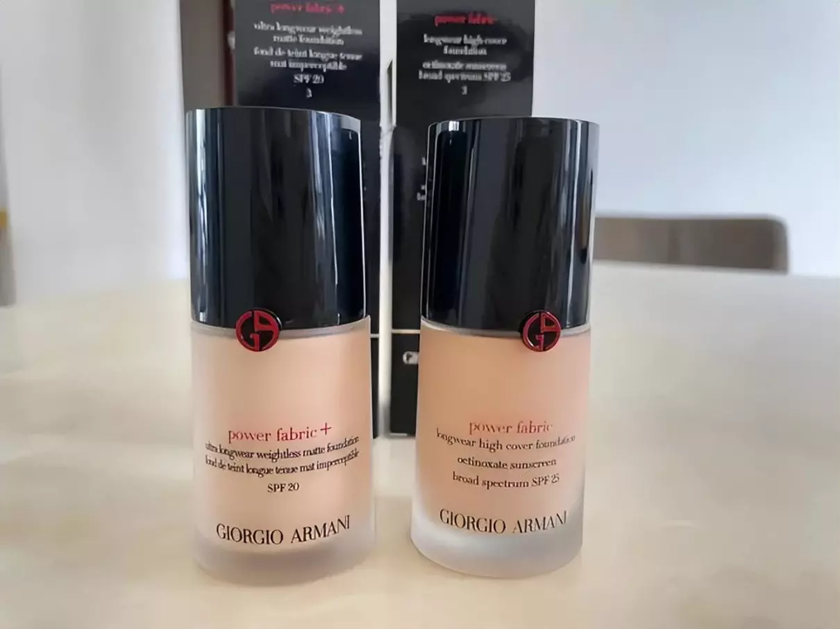 阿玛尼粉底液好还是雅诗兰黛的好(8)