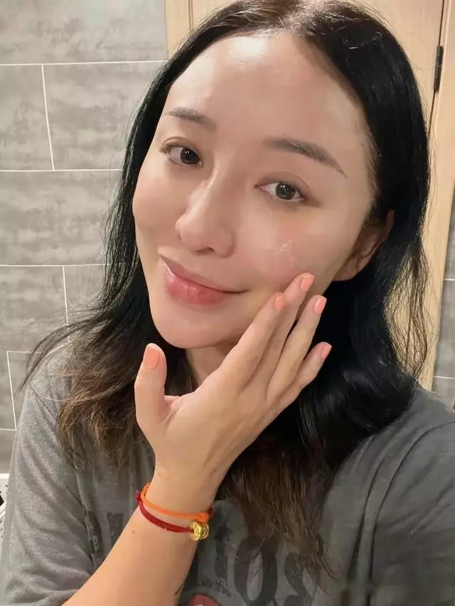 40岁到50岁用什么护肤品(15)