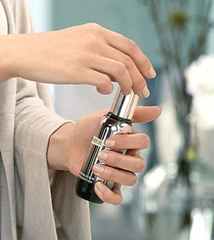 海蓝之谜跟雅诗兰黛哪个送人更好(8)