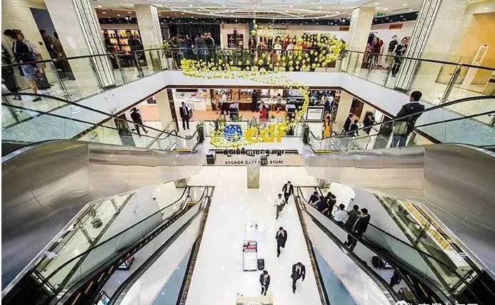 三亚国际免税城mcm包包在哪个区(14)