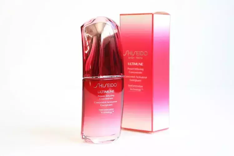 用了cpb玫瑰精油还要用精华吗(13)