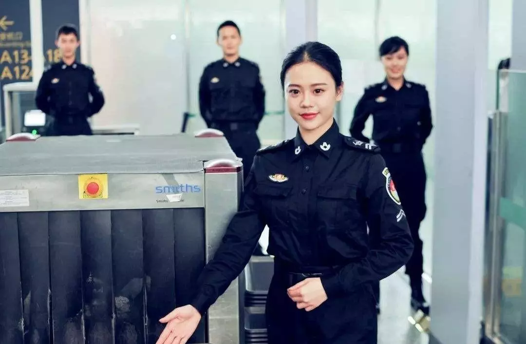 飞机过安检电脑要从电脑包里拿出来吗(4)