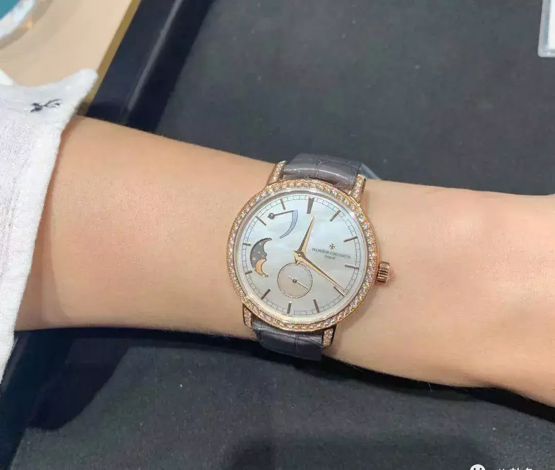 江诗丹顿5500v公价可以买吗(7)