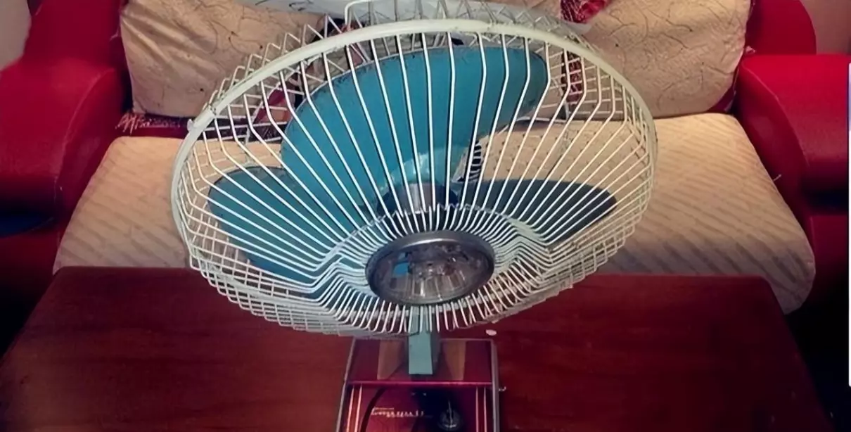 70年代百浪多手表价格(35)