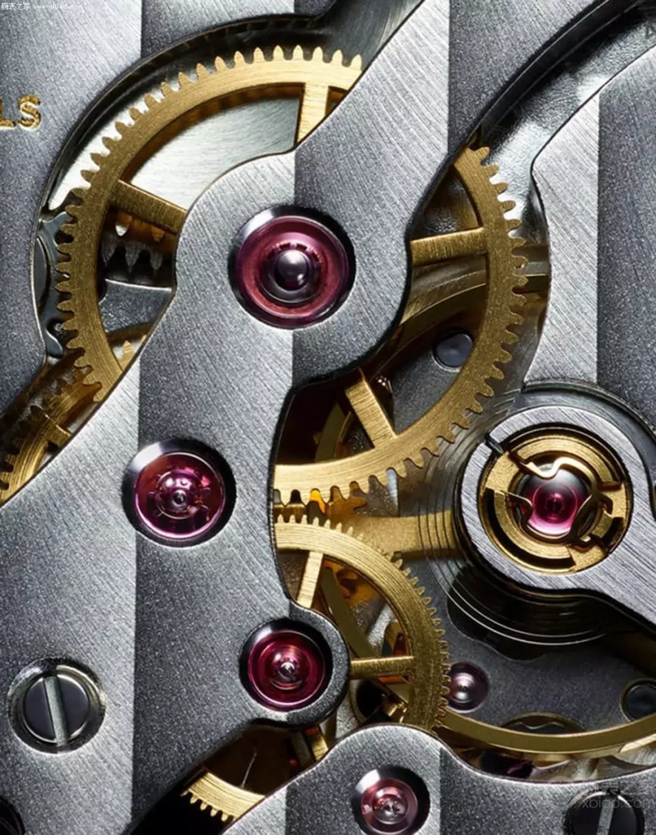 积家翻转手动机芯转不动了怎么办(16)