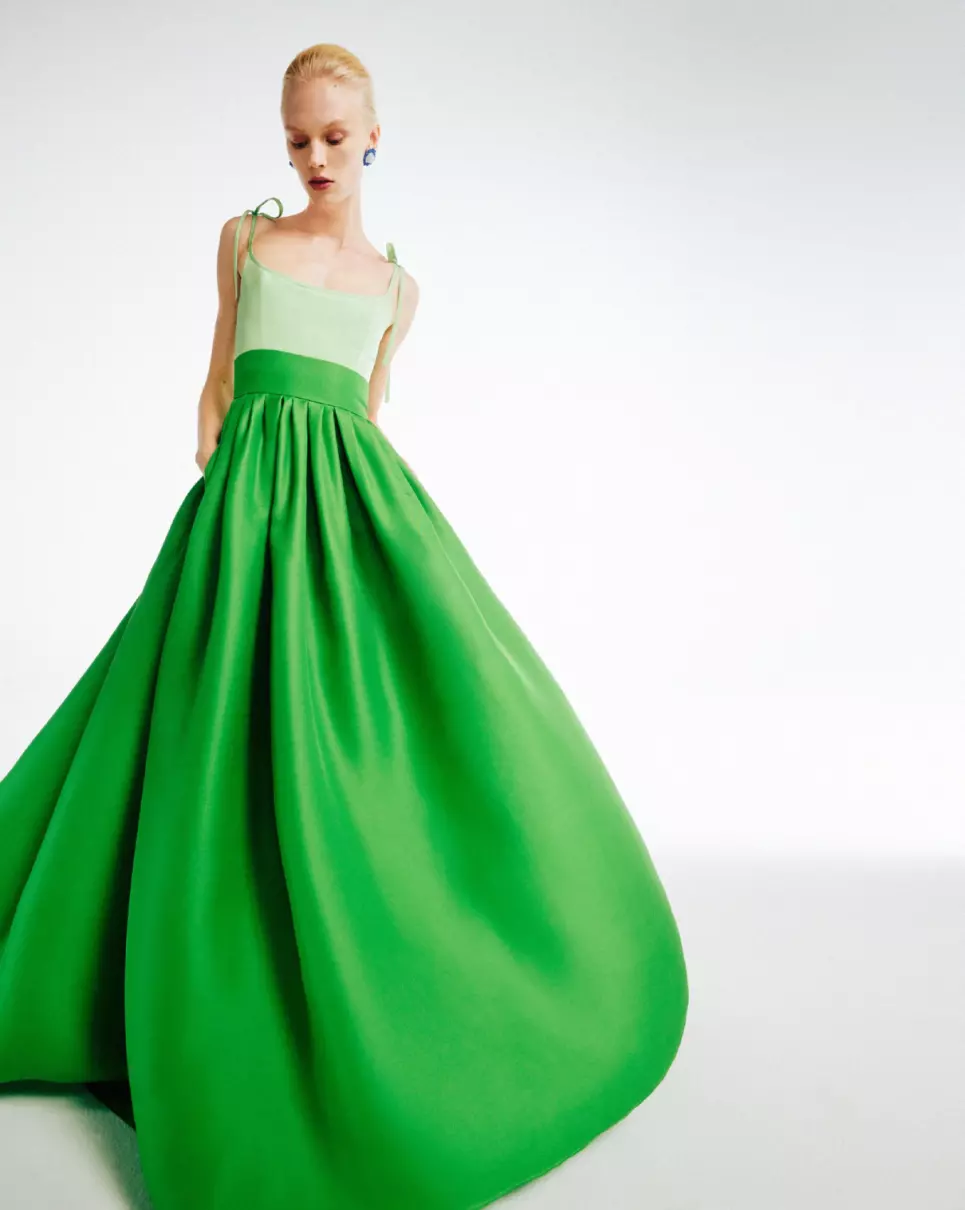 华伦天奴气垫不同颜色盒子的区别(3)